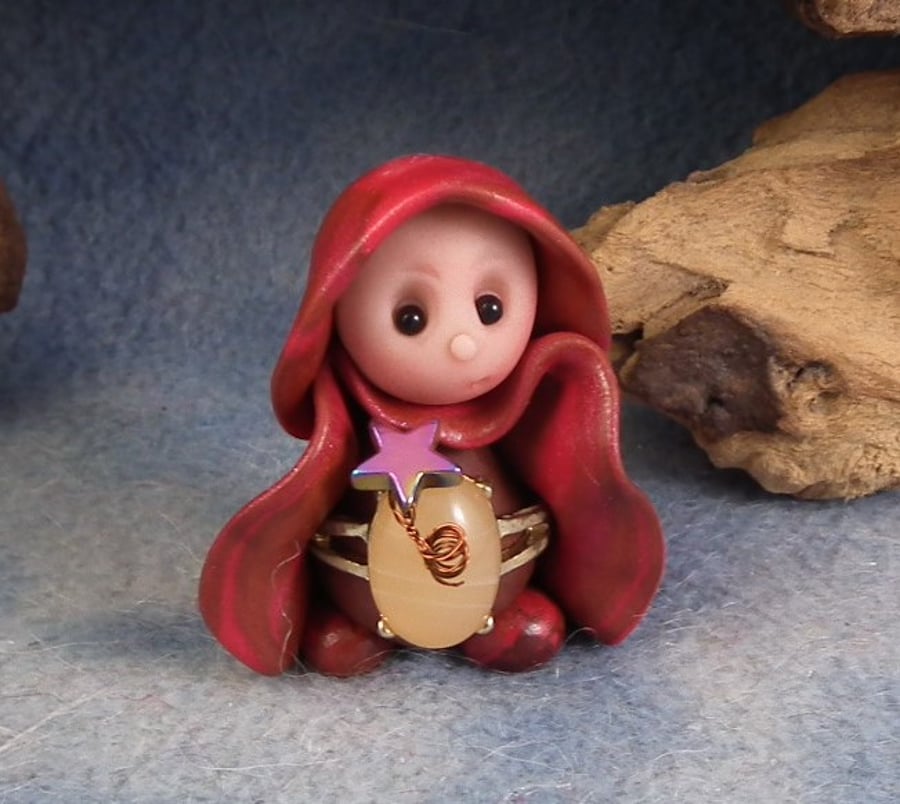 Spring Sale ... Tiny Stargazer Gnome 'Helga' with wired star OOAK Sculpt