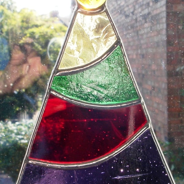 CHRISTMAS TREE IN STAINED GLASS