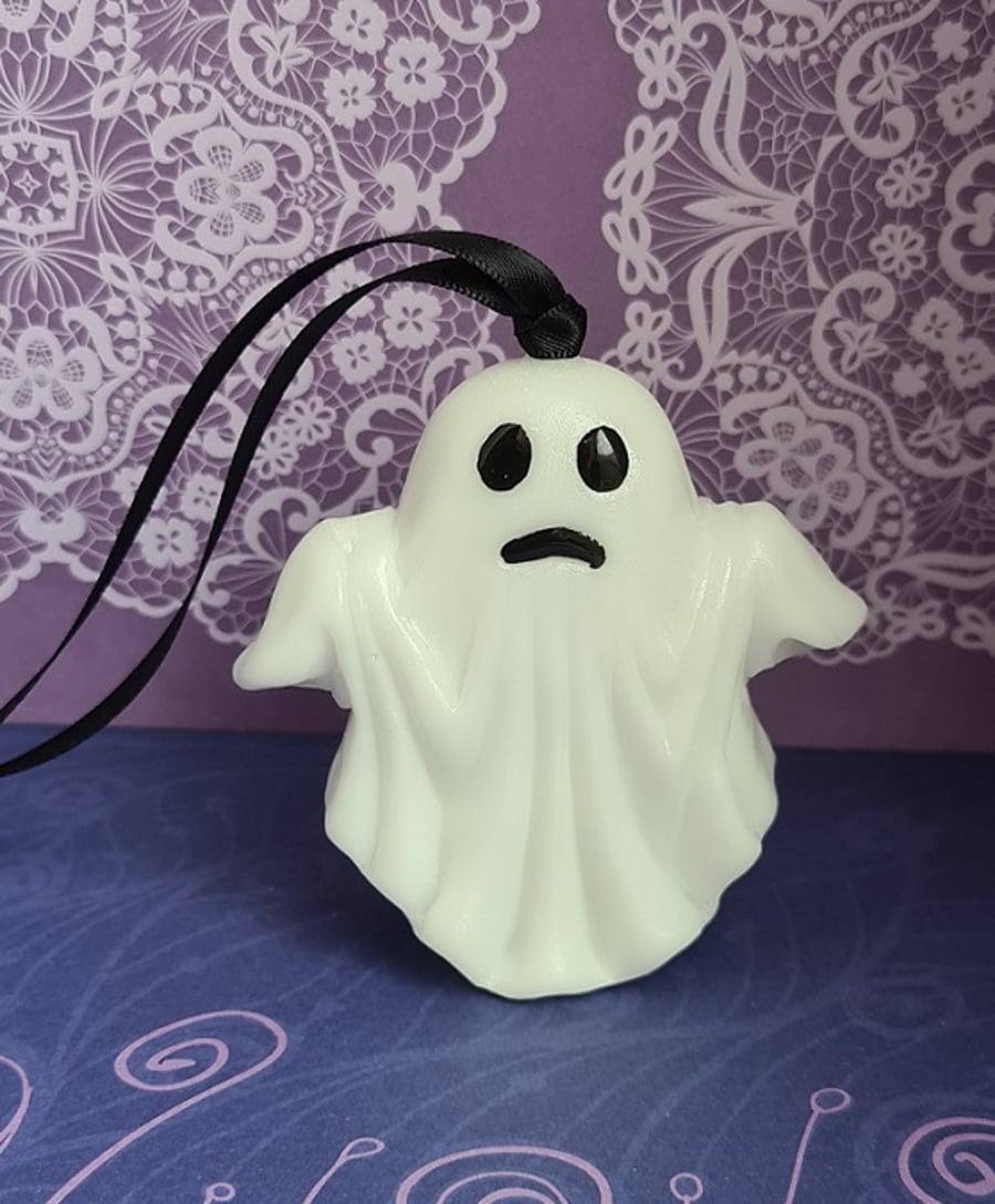 Chunky Ghost Hanging Decoration - Spooky Home Decor