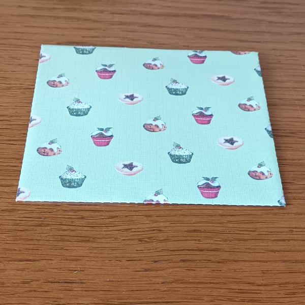 Christmas gift card envelope - mince pies and Christmas pudding cupcakes