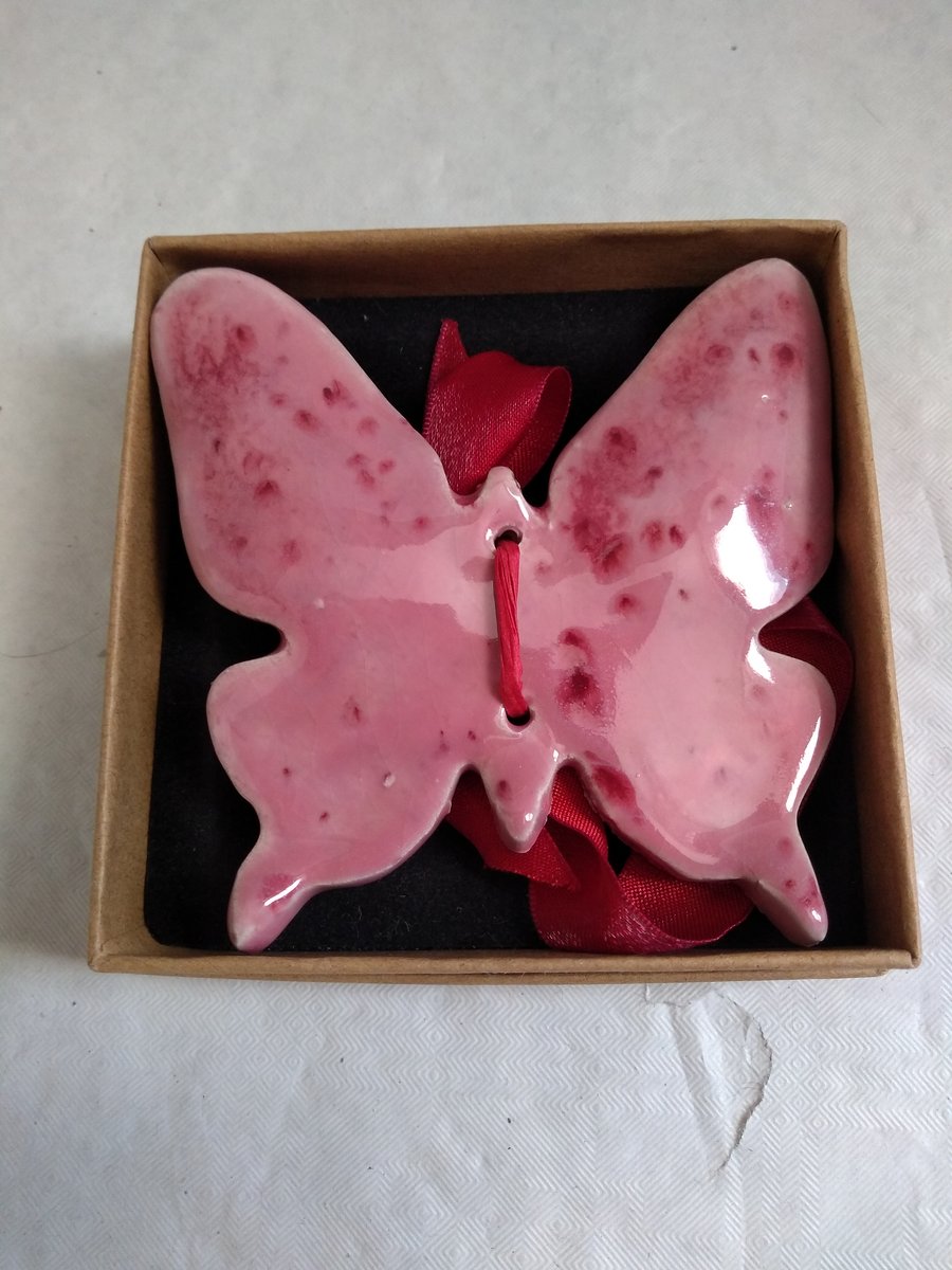 CERAMIC BUTTERFLY HANGING DECORATION 9 CMS X 8 CMS