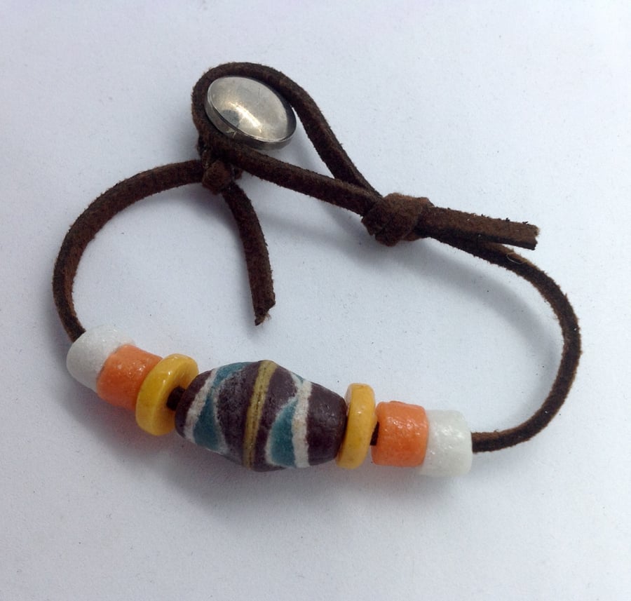 Unisex adjustable bead bracelet with African beads,