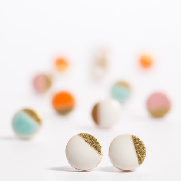 Porcelain Round White Stud Earrings 