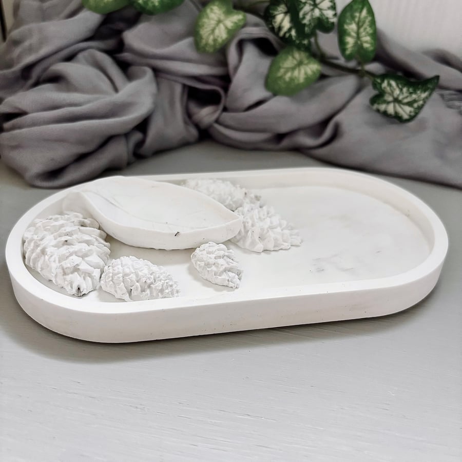 Image of White Autumn Leaf & Pinecone Set with Tray