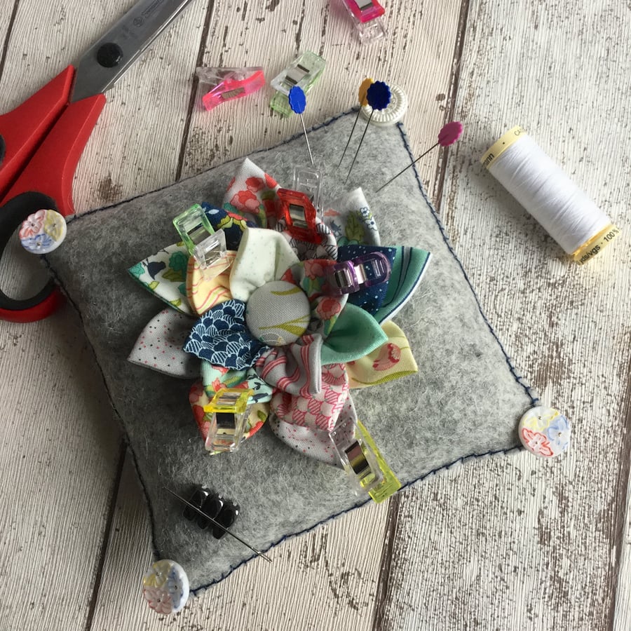 Flower Cushion for Quilt Clips, Needles & Pins.
