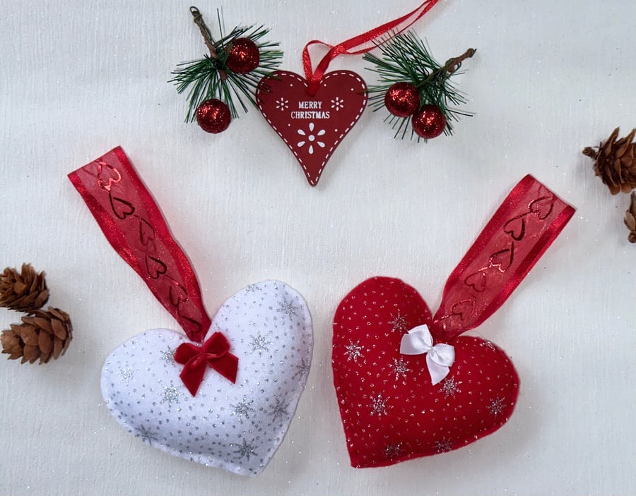 Set of 2 hand embroidered matching felt Christmas love hearts hanging ornaments 