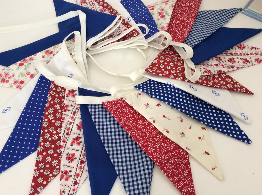 Red Blue and White Long Bunting - 23 flags 15ft or 4,75m long, wedding bunting, 