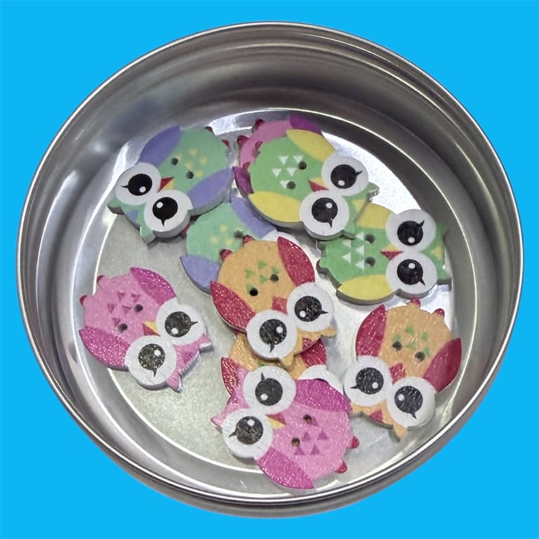 Owl wooden painted button x10