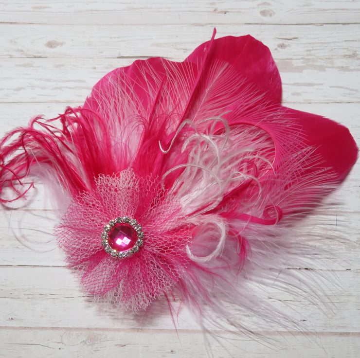 CRYSTAL HAIR CLIP SMALL PALE PINK CRYSTAL HAIR CLIP SMALL PALE PINK