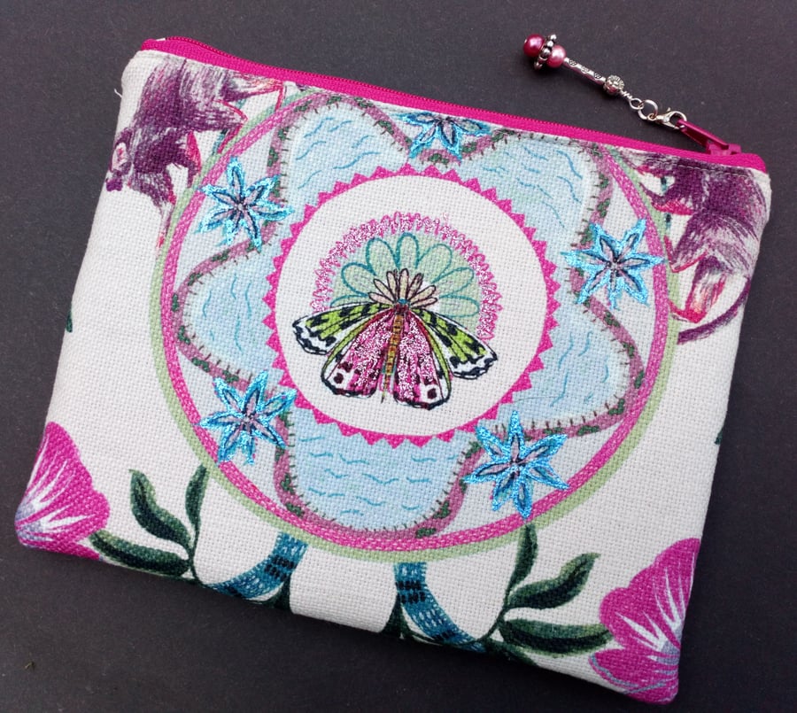 Butterfly and flower make up bag 135E