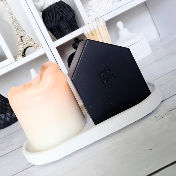 The Hill House - Black Handcrafted Jesmonite House-Shaped Match Jar