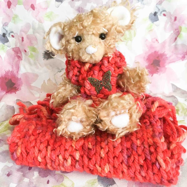 Pheobe, cosy autumn bear, hand sewn collectible artist bear with blanket