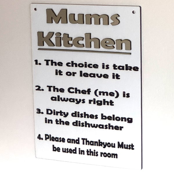Mum's Kitchen Wall Sign – Rustic Wooden Rules Plaque (200mm x 150mm)  Engraved 