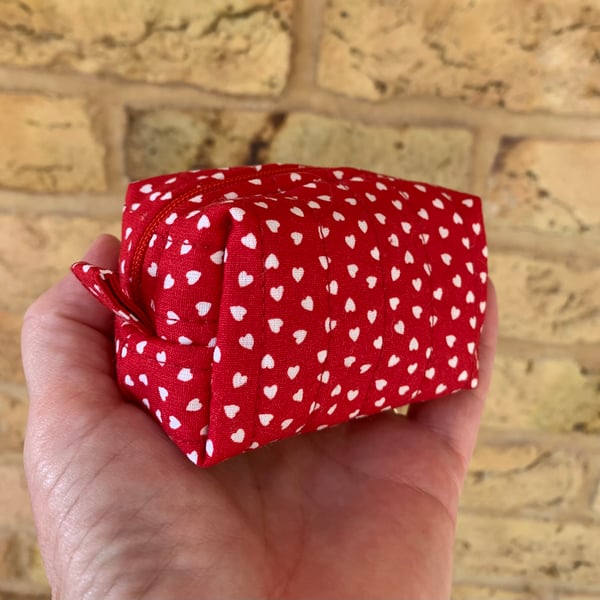Red With White Hearts Quilted Fabric Mini Box Bag