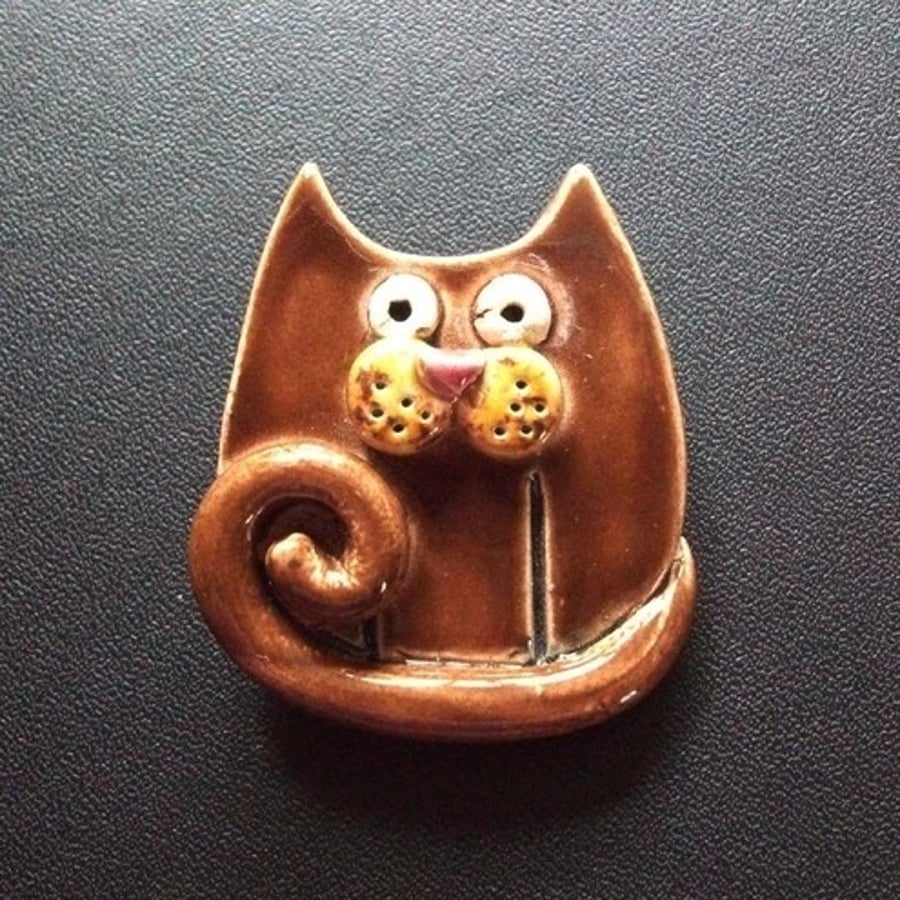 cat brooch
