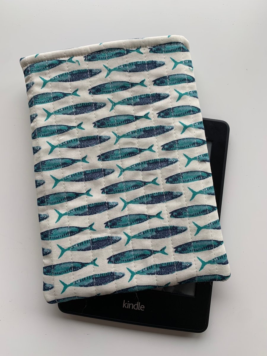 Fish Print Quilted Cotton Fabric Sleeve For 6” Kindle