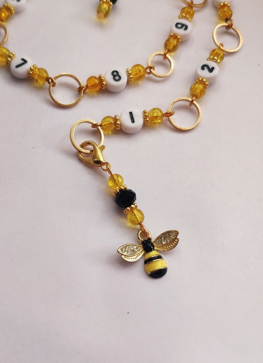 Bee row counter for knitting