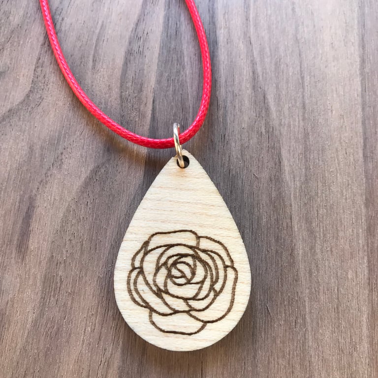 Rose engraved wooden pendant necklace 2