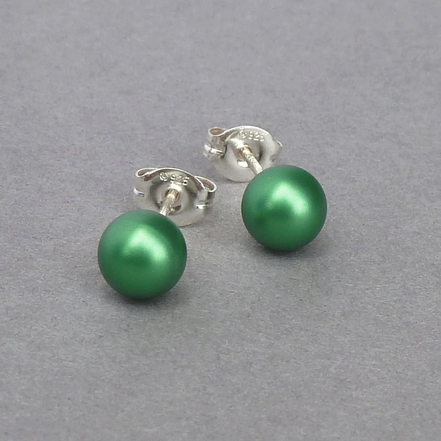 Small 6mm Emerald Coloured Glass Pearl Studs - Round Bright Green Stud Earrings