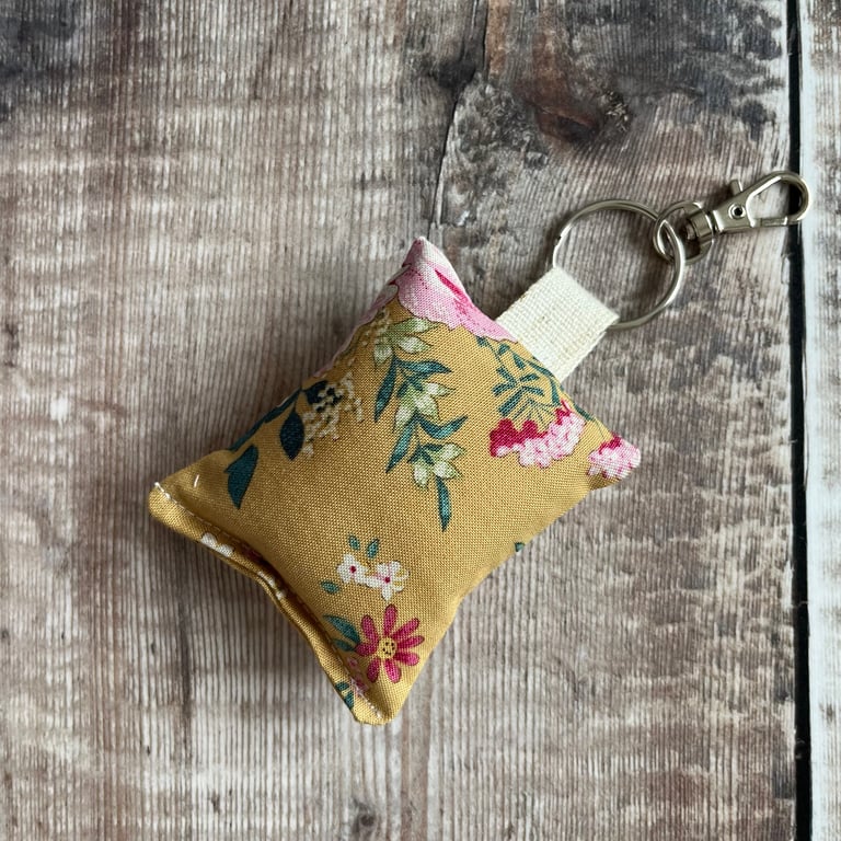 Gold Floral Fabric Keyring with clasp
