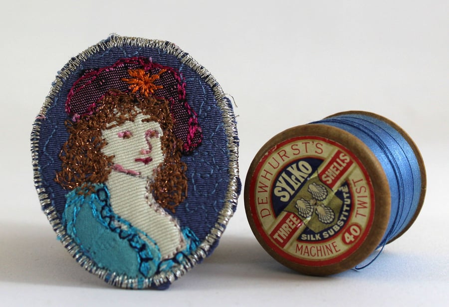 Mini Portrait Textile Art Brooch Hetty