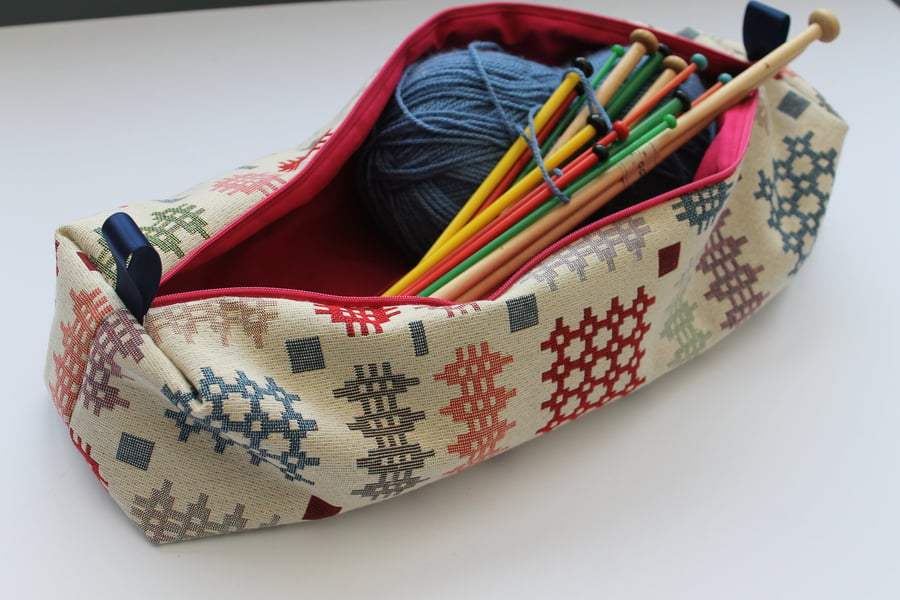 Knitting needles project bag. Welsh blanket knitting bag storage case. 