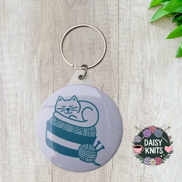 Cat Keyring on Yarn Basket – Ideal Gift for Knitting & Crochet Lovers