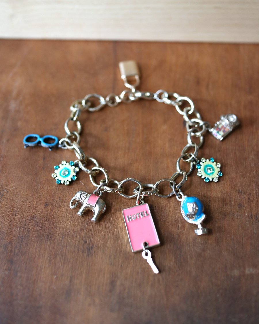 Travel inspired - Up-cycled Vintage Charms - Fashion Trend Theme Charms bracelet