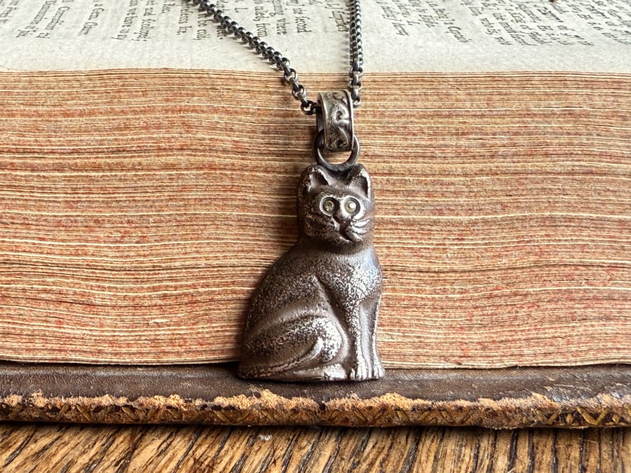 Sterling Silver Czech Glass Cat Pendant with Sapphire Eyes
