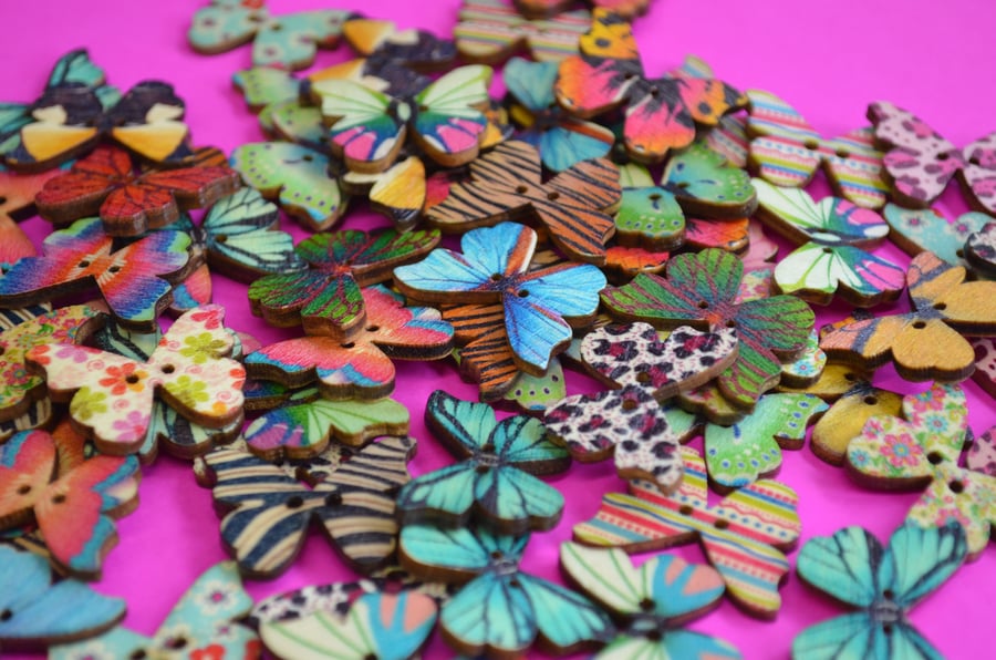 Wooden Butterfly Buttons Mixed 6pk 28x20mm (B18)