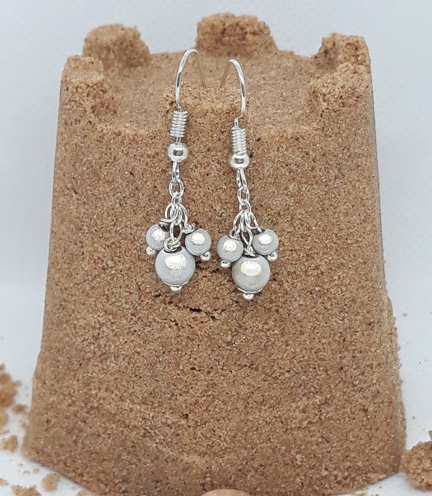 ER03 silver grey miracle bead drops