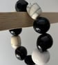 Stylish Monochrome Chunky Beaded Bracelet - Image 4