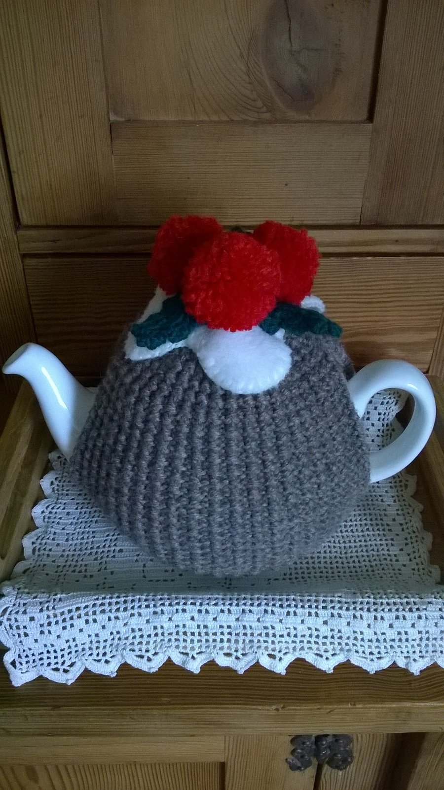 Knitted Christmas Pudding Tea Cosie