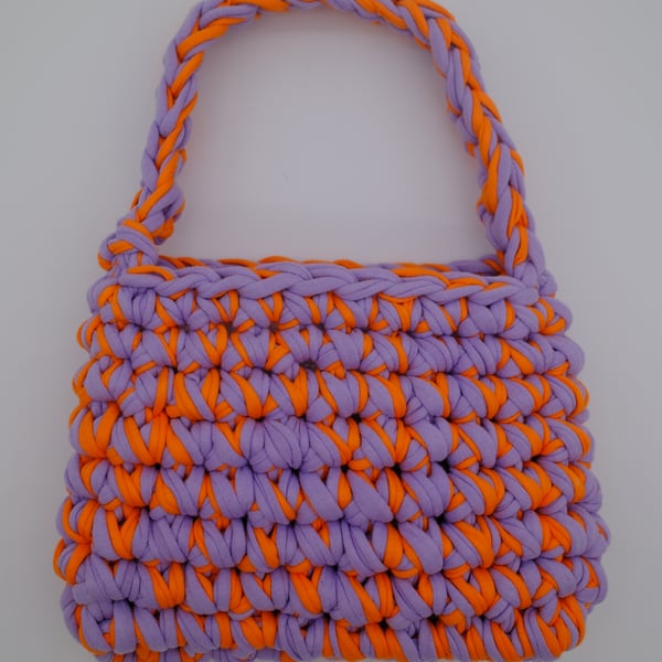 Crocheted shoulder bag 