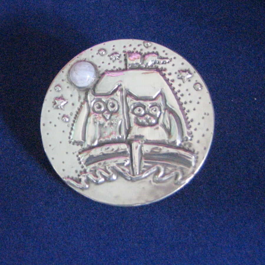 Pewter brooch,The Owl and the Pussycat