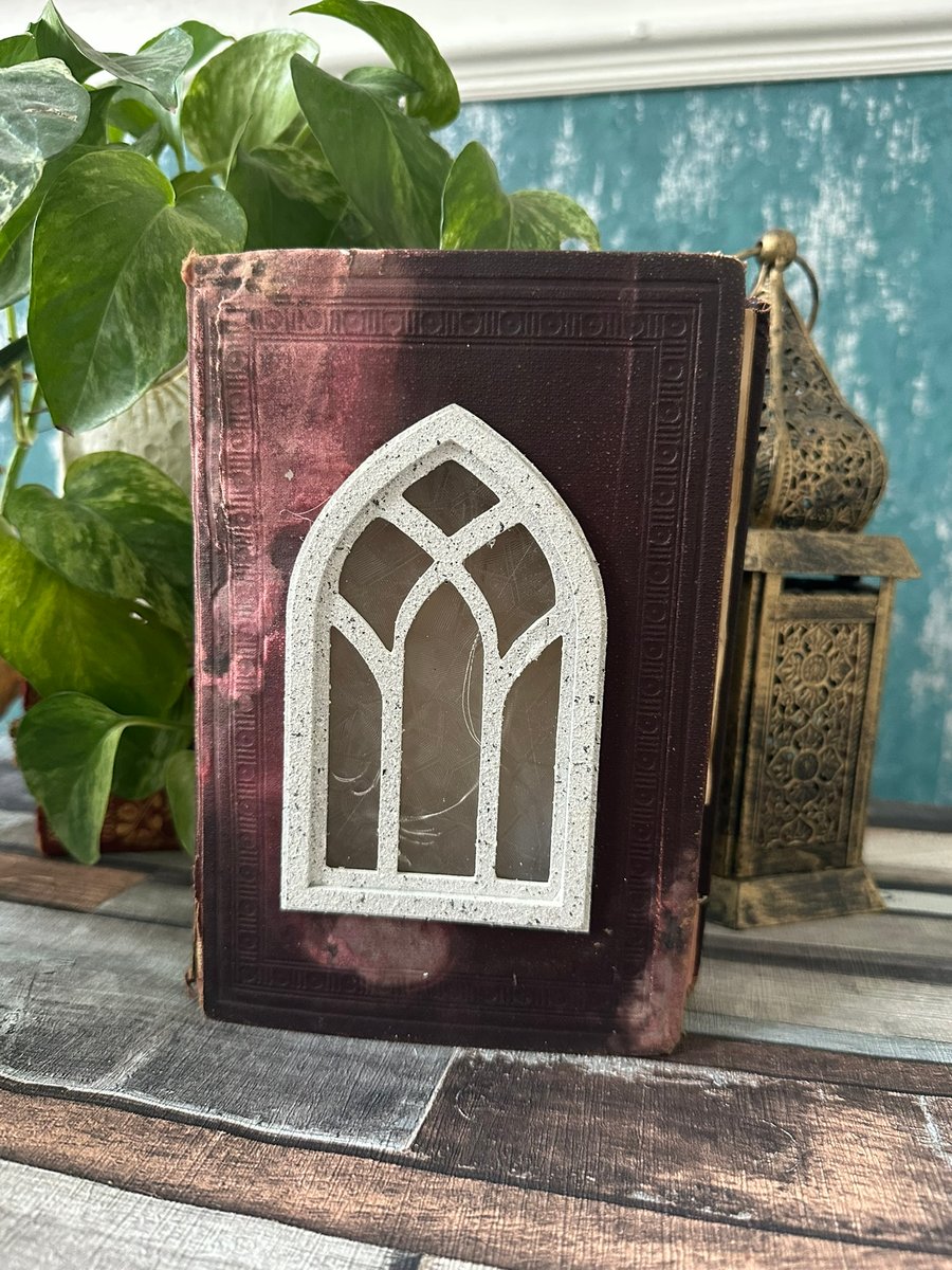 Gothic Book Light Deciration