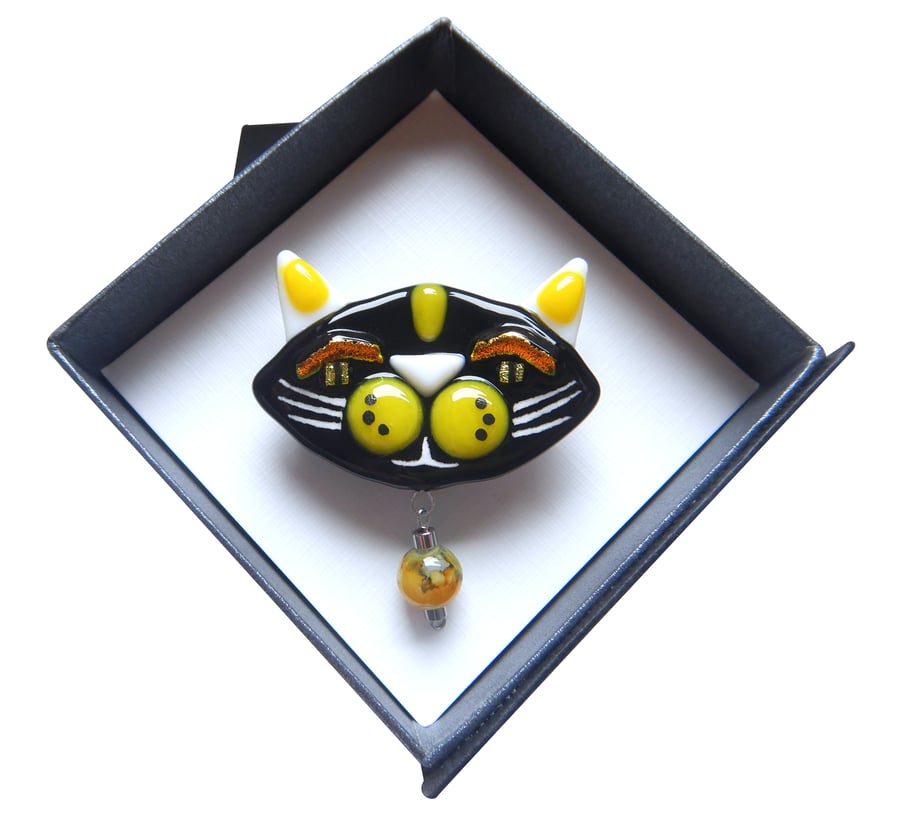 Handmade Fused Glass Cat Brooch.