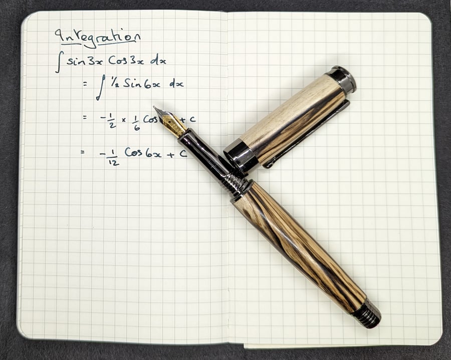 Classic Speckled Hornbeam Fountain Pen