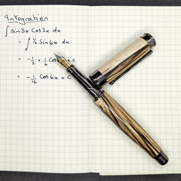 Classic Speckled Hornbeam Fountain Pen