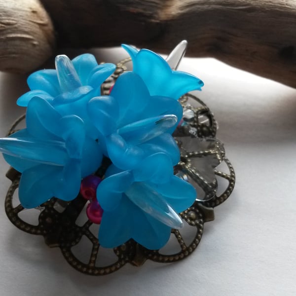 Hairclip  Eden with turquoise flowers