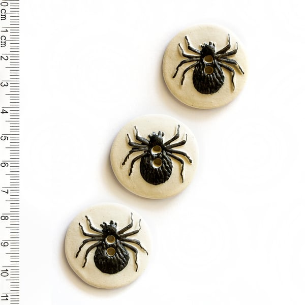 L171 Spider Buttons