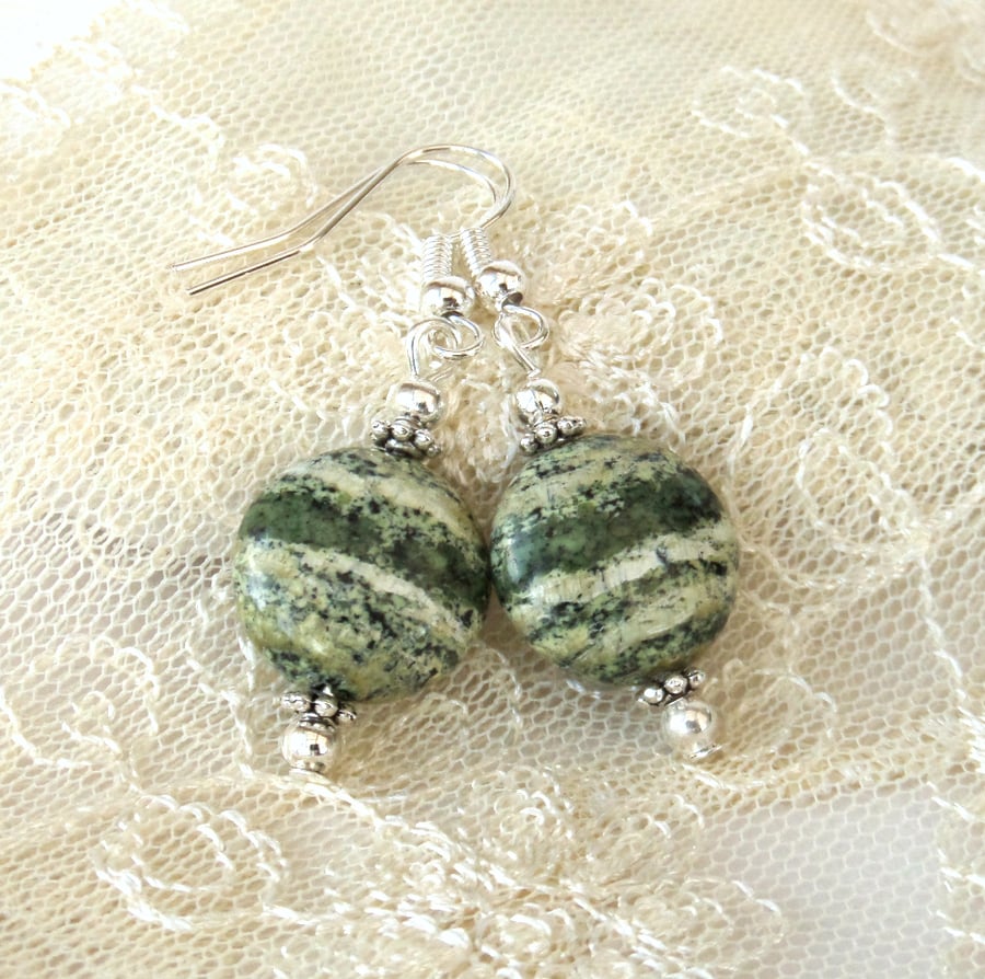 Earrings with silverline jasper coins
