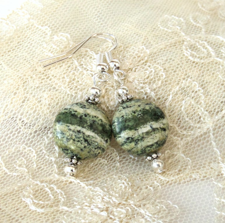 Earrings with silverline jasper coins