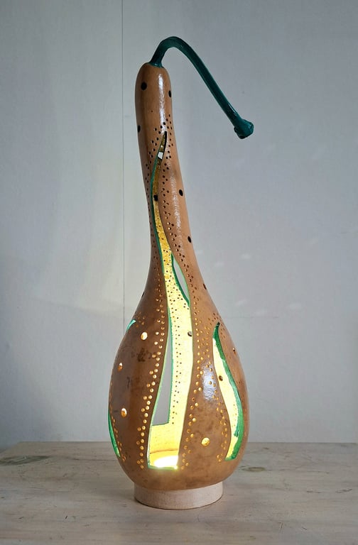 Seagrass Swirl Gourd Lamp