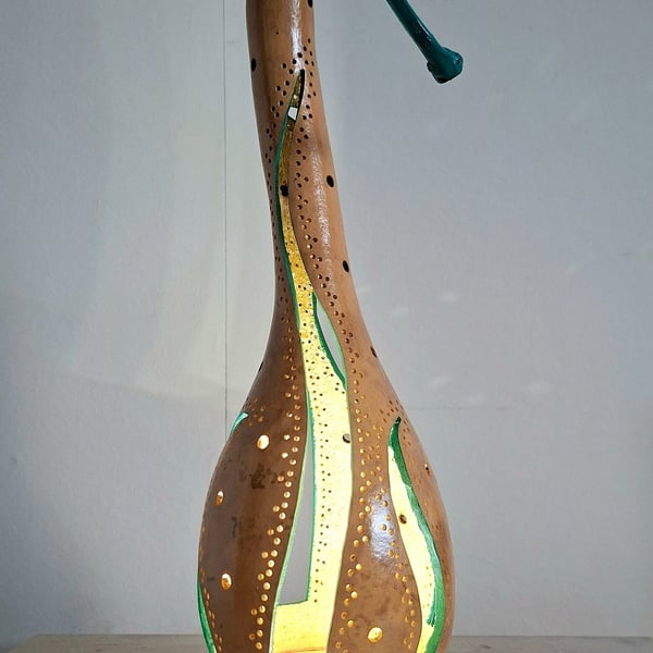 Seagrass Swirl Gourd Lamp