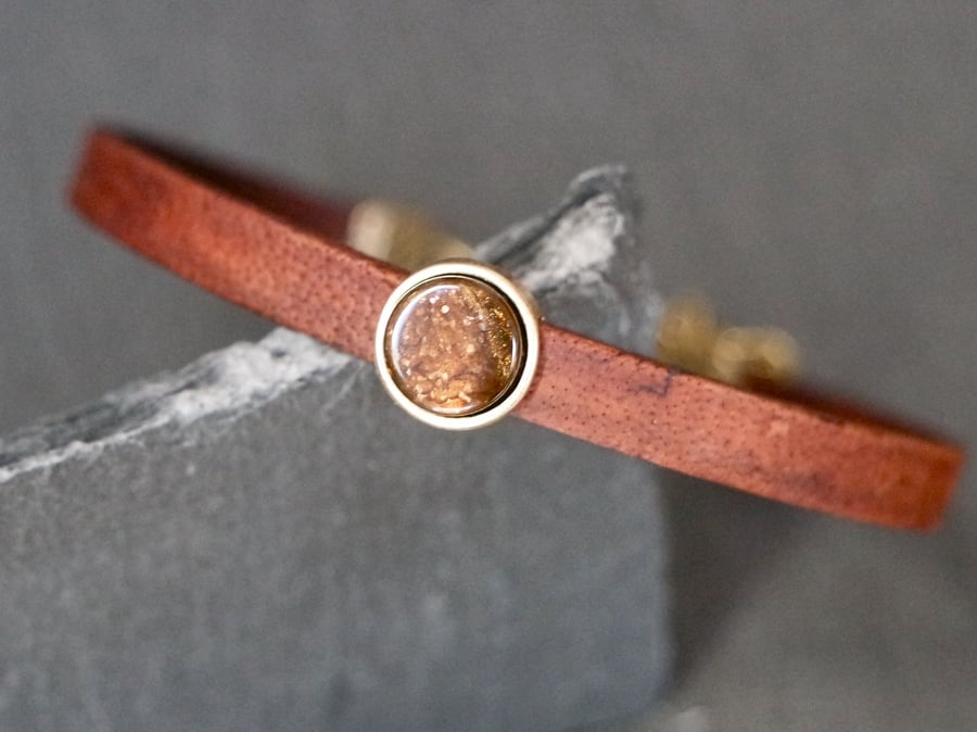 Leather bracelet - cappuccino shimmer antique gold