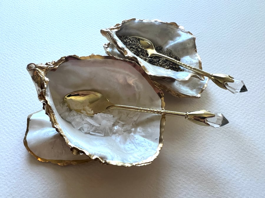 Dorset Oyster Shells and Matching Spoons Cruet Salt and Pepper Set