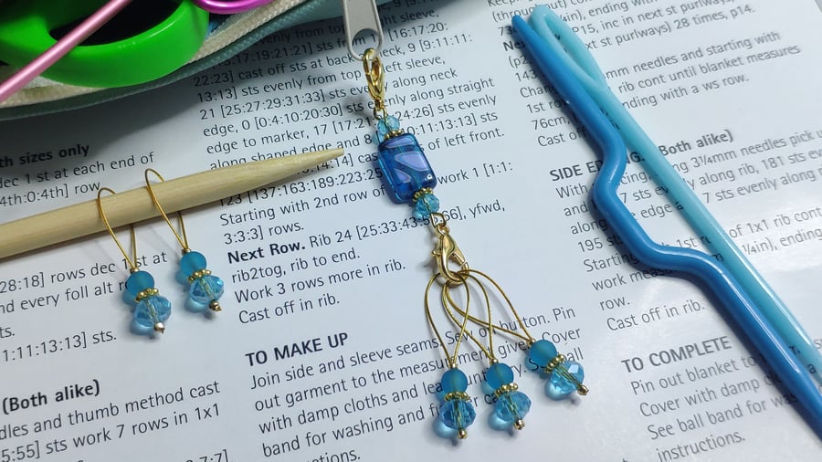 Stitch markers, set of 5 glass stitch markers with handy holder