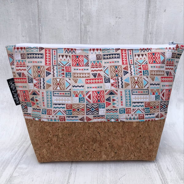 Makeup bag, cream Aztec 