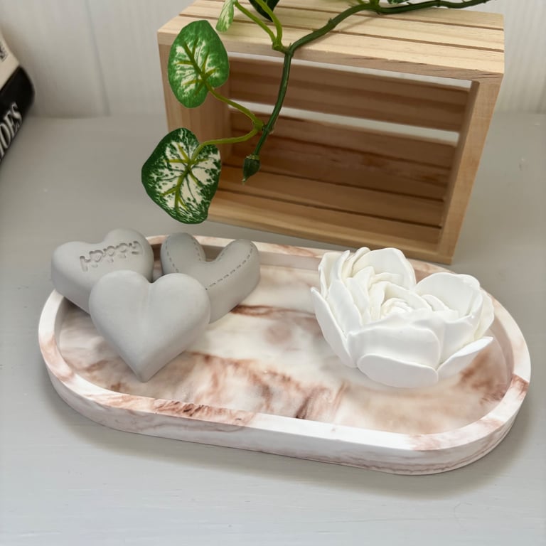Blush Marbled Oval Tray with White Rose and Heart Fragrance Stones